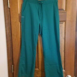 HEALING HANDS SCRUBS THE PURPLE LABEL SIZE MEDIUM PETITE STYLE TAYLOR IN GREEN